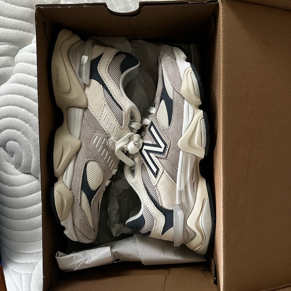 New Balance 9060 ‘MoonRock linen’
